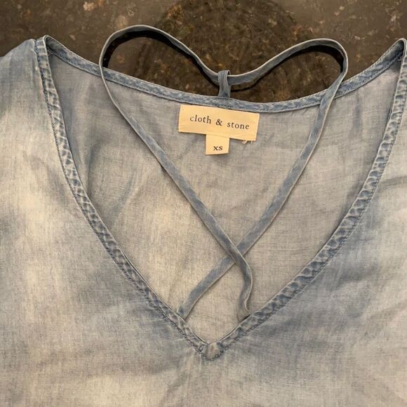 Cloth & Stone XS Tencel Halter Tank EUC - Picture 2 of 7